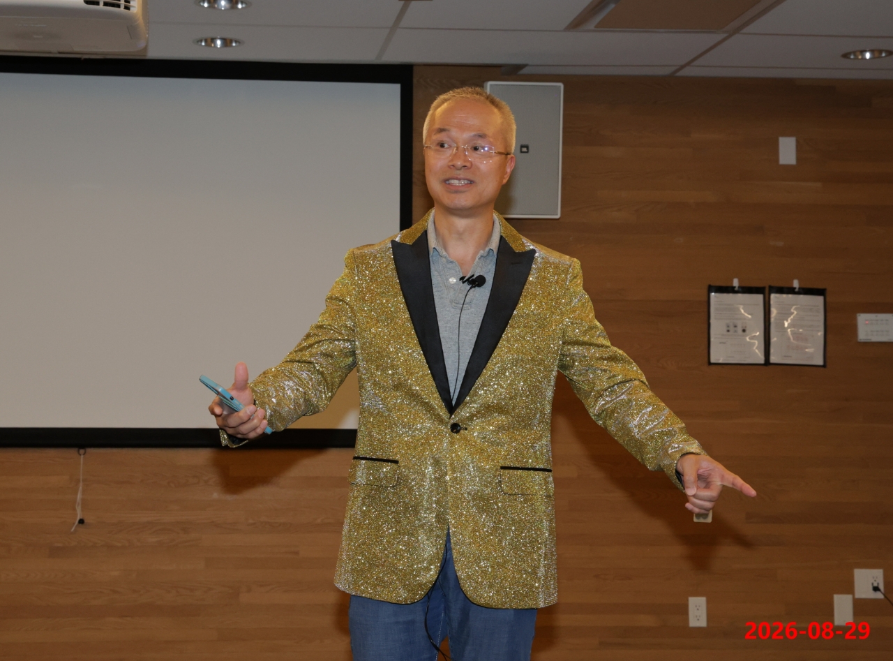 Talk show AI Dialogue performance by Chen Hanxiang